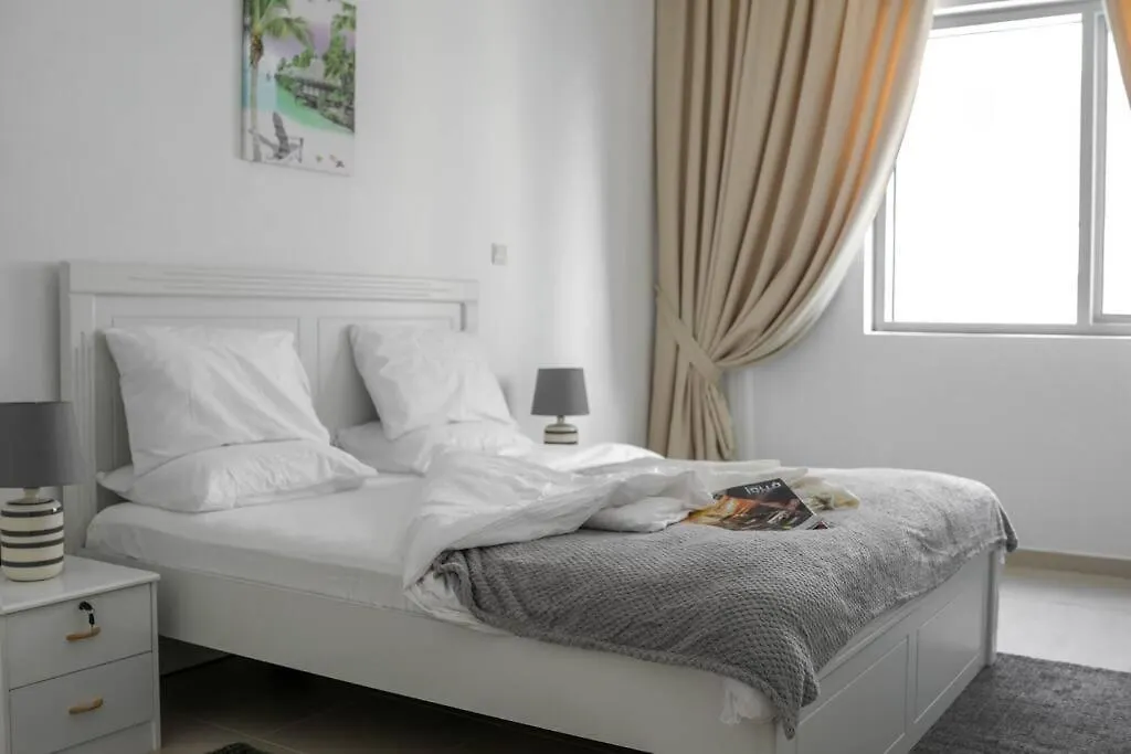 Book Me! 3 Bedroom Apartment Beach Front Abu Dhabi